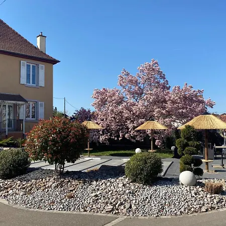 Les Rives Des Habsbourg Aparthotel Ensisheim