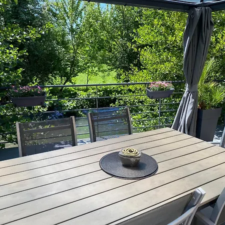 Les Rives Des Habsbourg Aparthotel