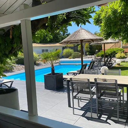 Les Rives Des Habsbourg Aparthotel 4*