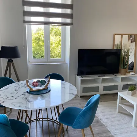 Les Rives Des Habsbourg