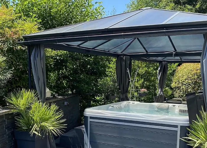 Les Rives Des Habsbourg Aparthotel