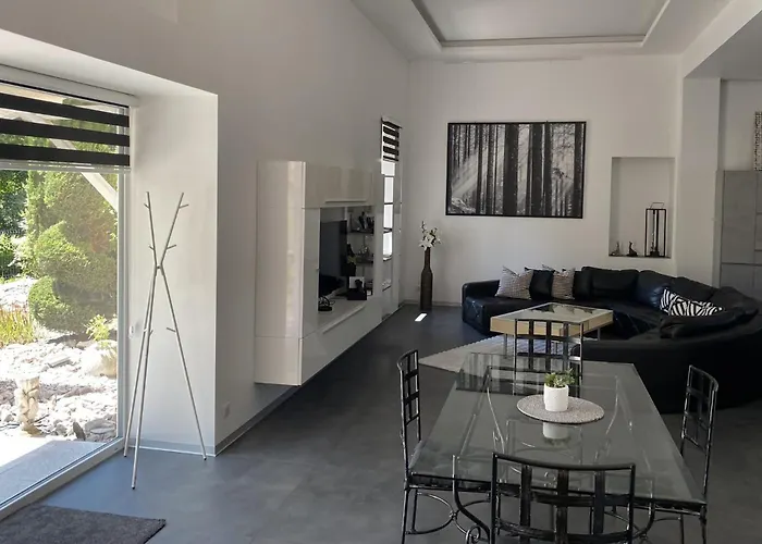 Les Rives Des Habsbourg Ensisheim